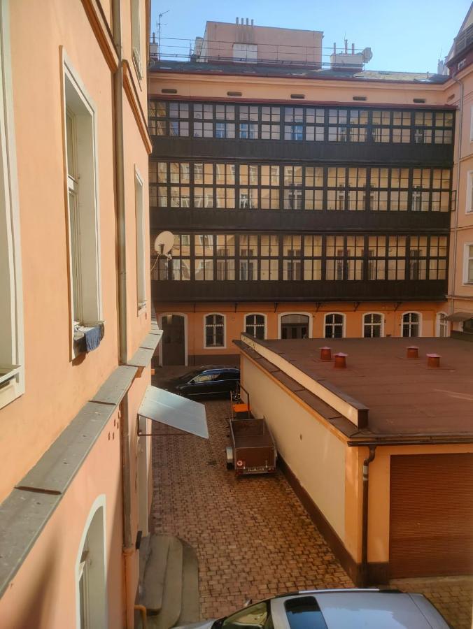 Dali Wenceslas Square Apartment Прага Экстерьер фото
