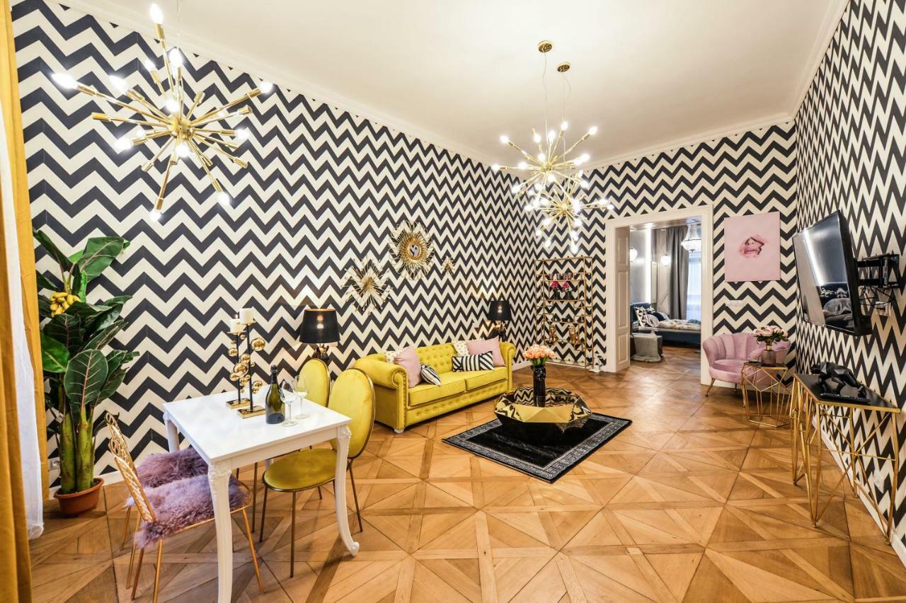 Dali Wenceslas Square Apartment Прага Экстерьер фото