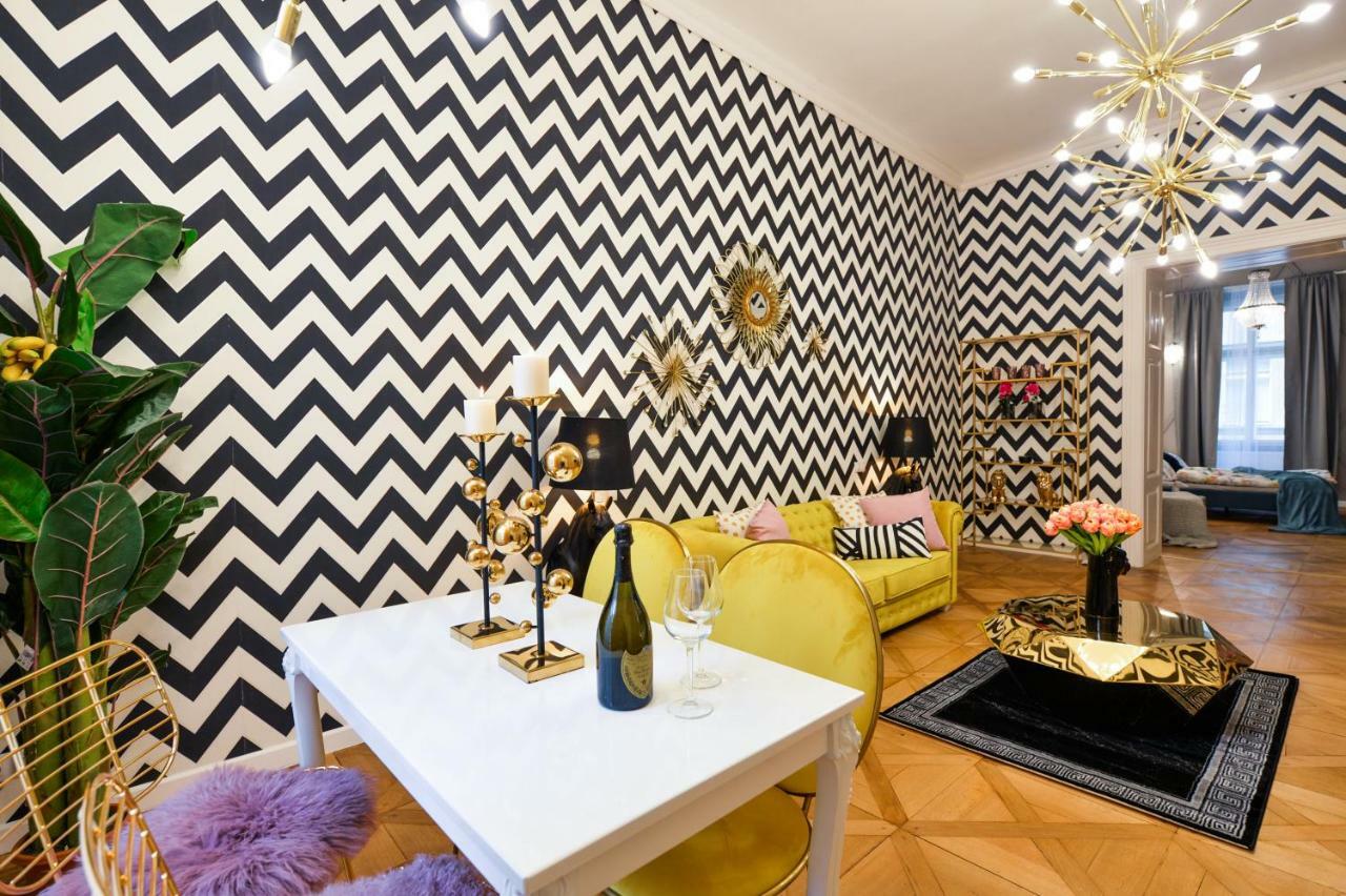 Dali Wenceslas Square Apartment Прага Экстерьер фото
